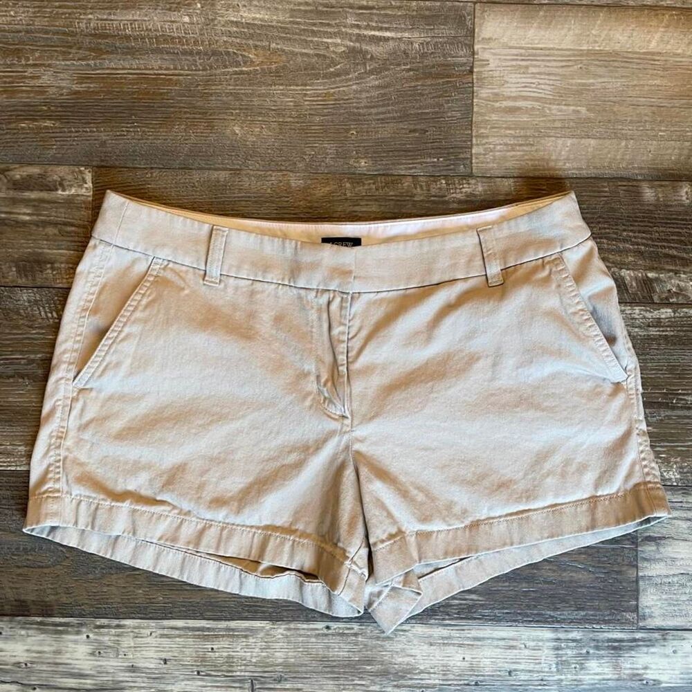 Women’s J.Crew tan shorts
